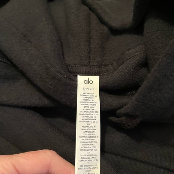 NWT Alo Yoga size S Triumph Restore black hoodie - Picture 7 of 12